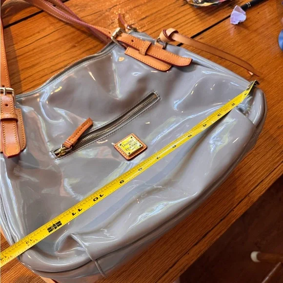 Dooney & Bourke Glossy Gray patent leather Shoulder Bag. - Picture 5 of 7